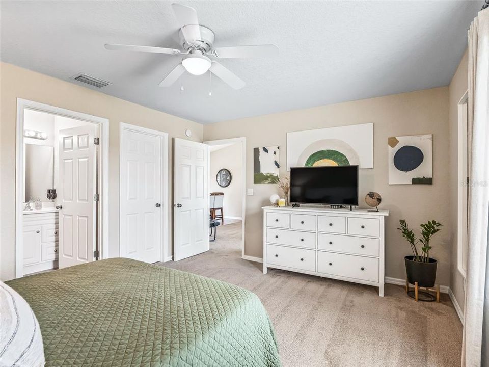 Active With Contract: $232,500 (3 beds, 2 baths, 1246 Square Feet)