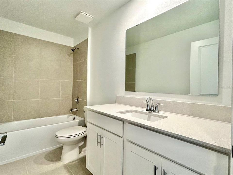 В аренду: $2,300 (3 спален, 2 ванн, 1615 Квадратных фут)