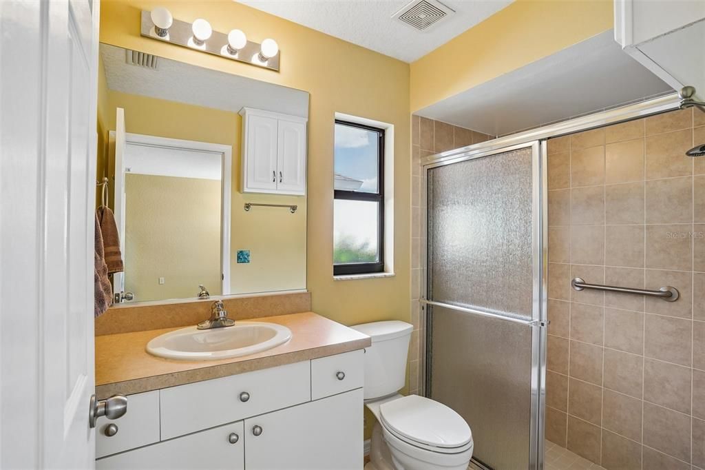 For Sale: $265,000 (3 beds, 2 baths, 1565 Square Feet)