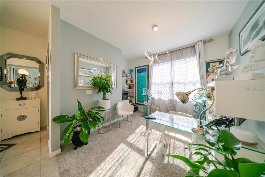 For Sale: $320,000 (3 beds, 2 baths, 1559 Square Feet)