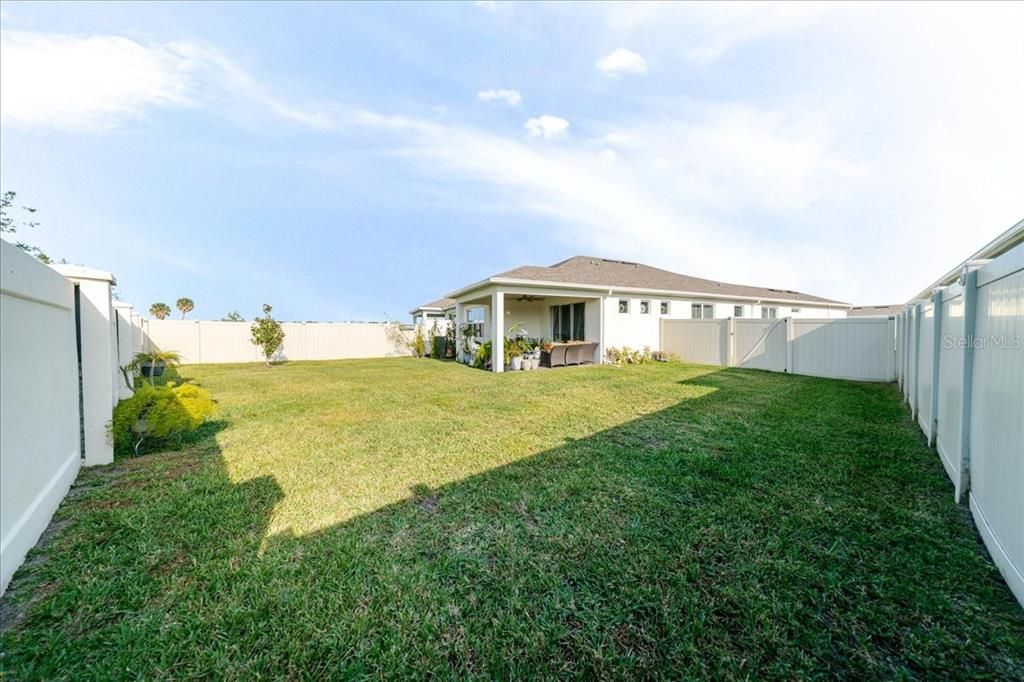 For Sale: $320,000 (3 beds, 2 baths, 1559 Square Feet)