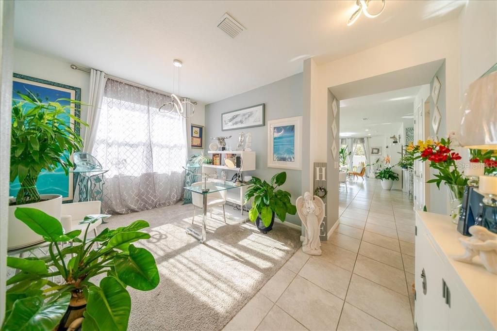 For Sale: $320,000 (3 beds, 2 baths, 1559 Square Feet)