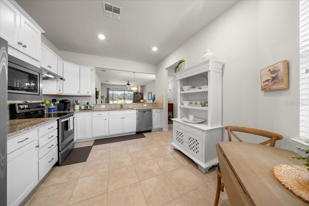 For Sale: $310,000 (2 beds, 2 baths, 1300 Square Feet)