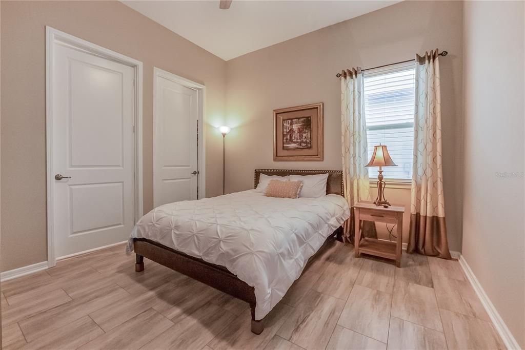 En Venta: $748,847 (3 camas, 3 baños, 2955 Pies cuadrados)