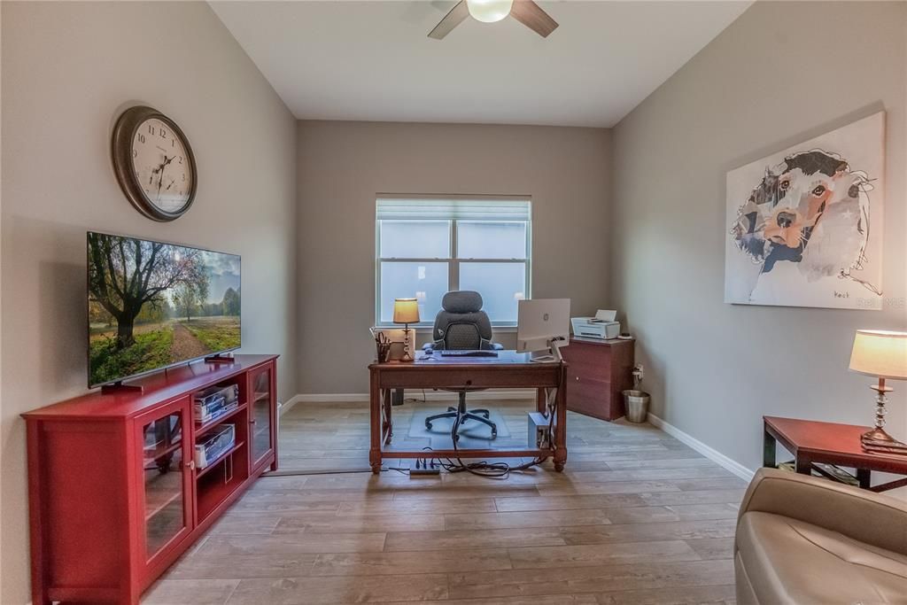 En Venta: $748,847 (3 camas, 3 baños, 2955 Pies cuadrados)