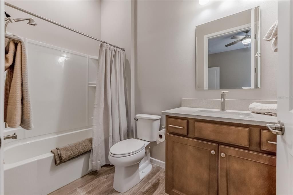 En Venta: $748,847 (3 camas, 3 baños, 2955 Pies cuadrados)