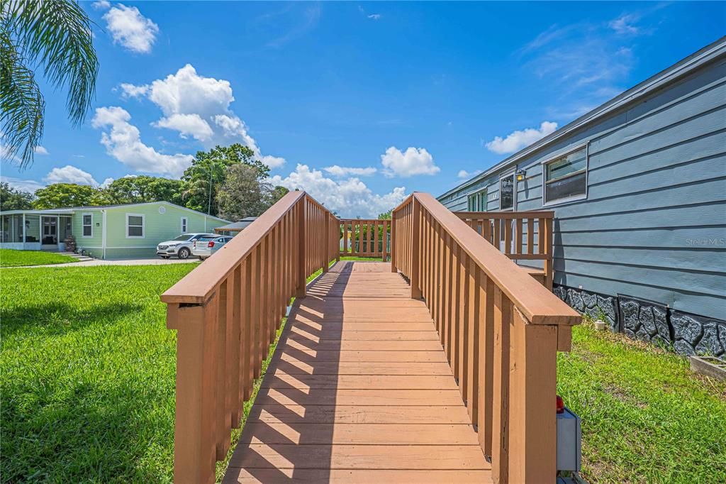 For Sale: $199,100 (3 beds, 2 baths, 1403 Square Feet)