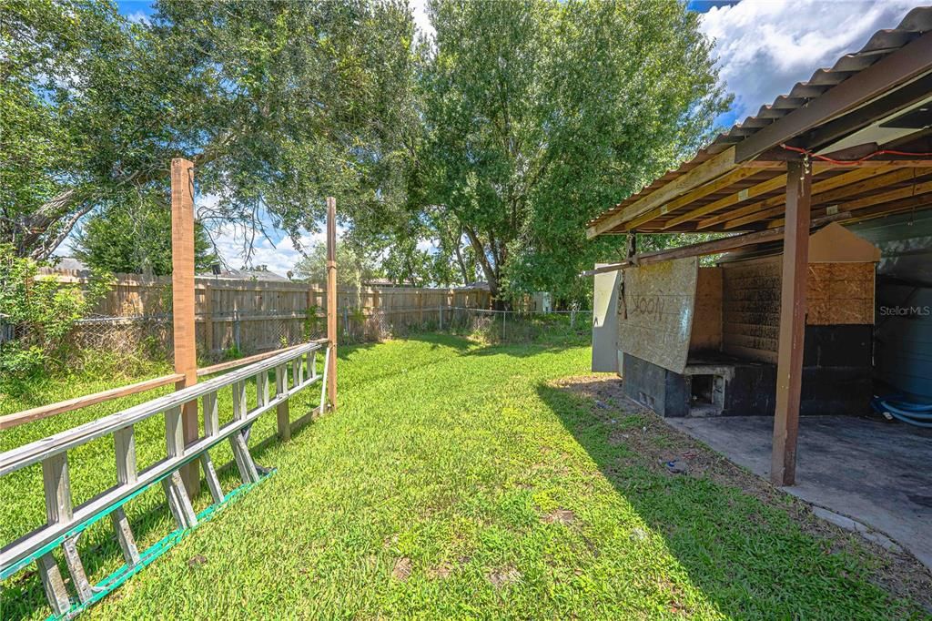 For Sale: $199,100 (3 beds, 2 baths, 1403 Square Feet)