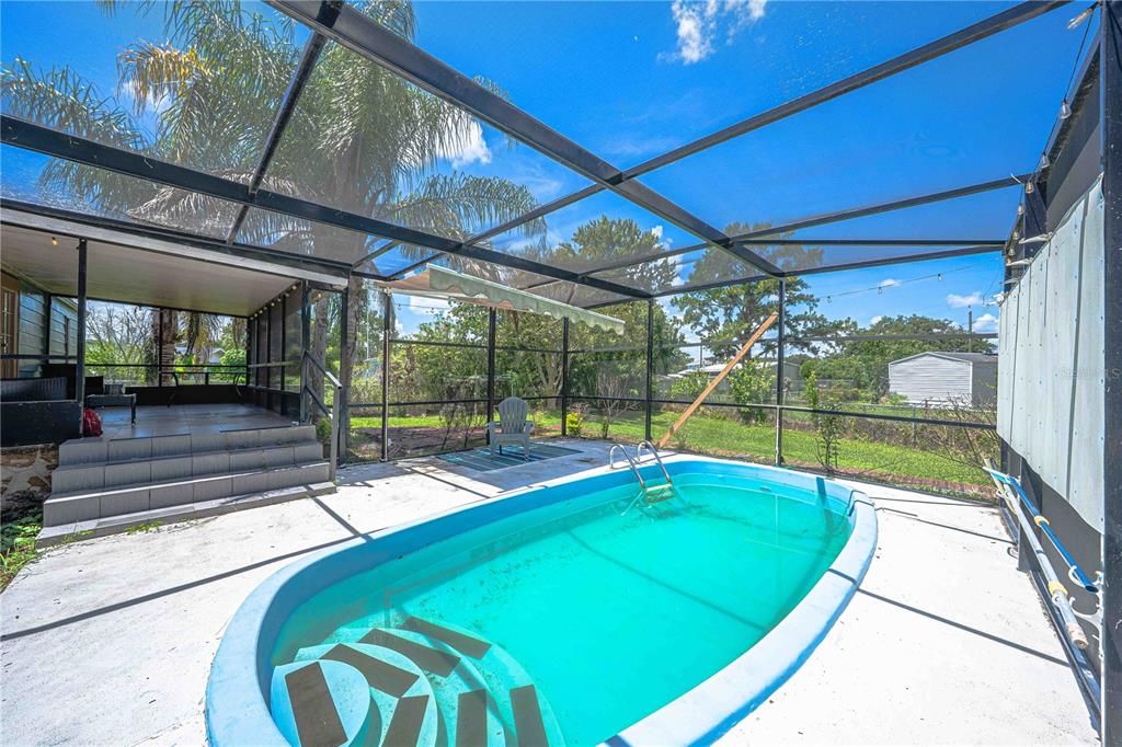 For Sale: $199,100 (3 beds, 2 baths, 1403 Square Feet)