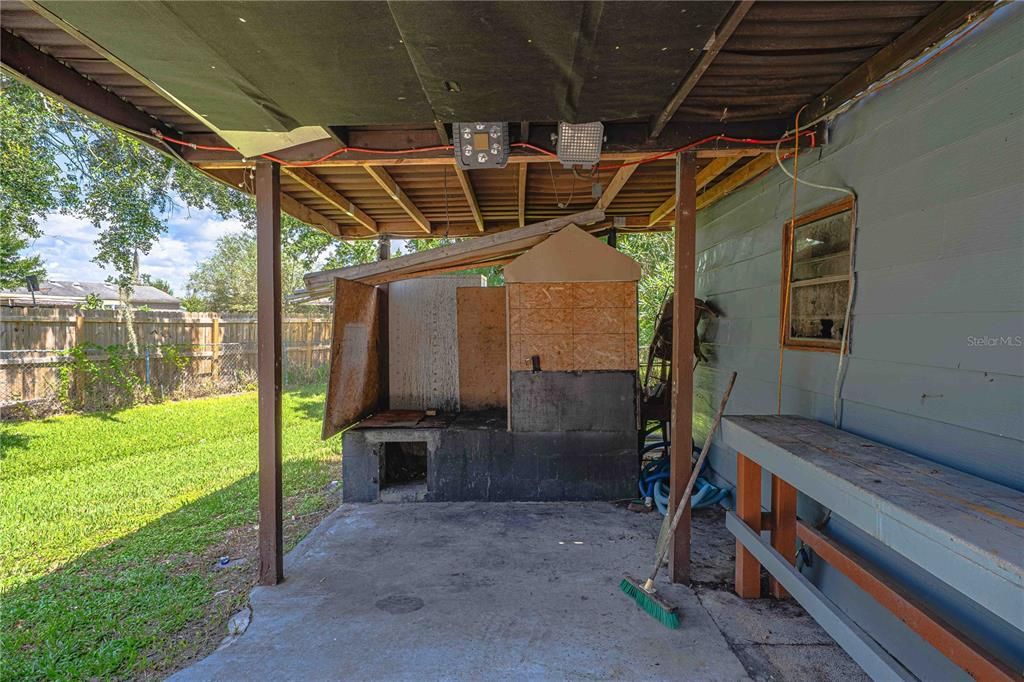 For Sale: $199,100 (3 beds, 2 baths, 1403 Square Feet)