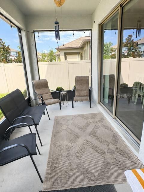 En Venta: $410,000 (4 camas, 2 baños, 2784 Pies cuadrados)