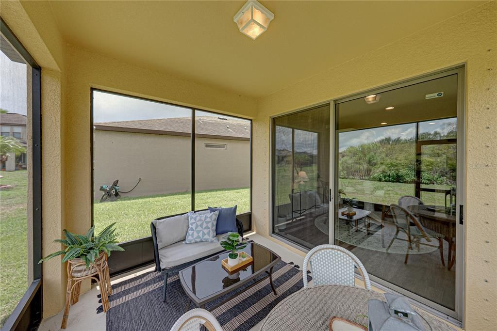 En Venta: $495,000 (4 camas, 2 baños, 2819 Pies cuadrados)