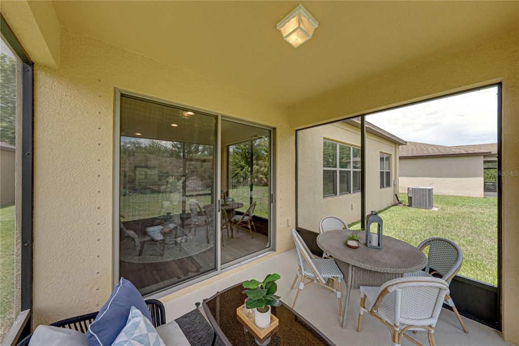 En Venta: $495,000 (4 camas, 2 baños, 2819 Pies cuadrados)