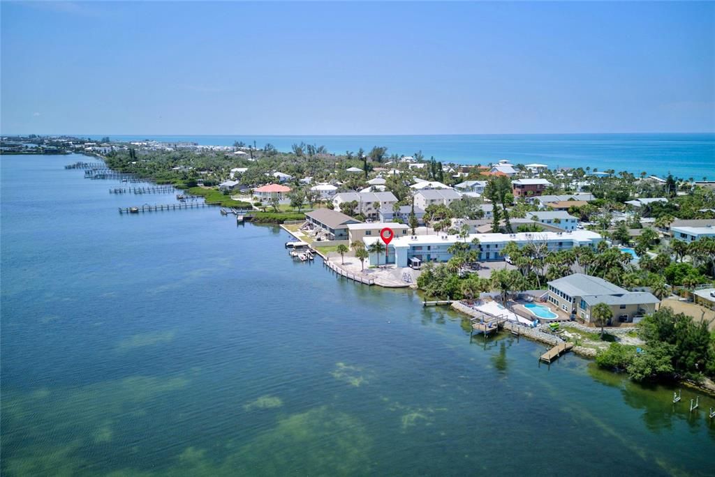 For Sale: $489,300 (2 beds, 1 baths, 1002 Square Feet)