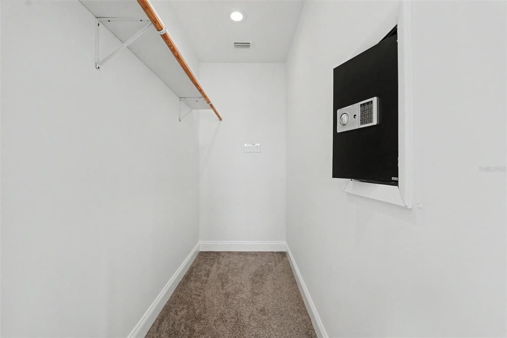 В аренду: $4,750 (4 спален, 4 ванн, 2592 Квадратных фут)