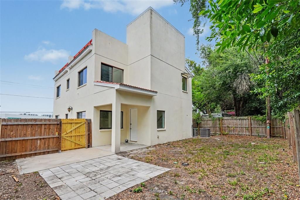 В аренду: $4,750 (4 спален, 4 ванн, 2592 Квадратных фут)