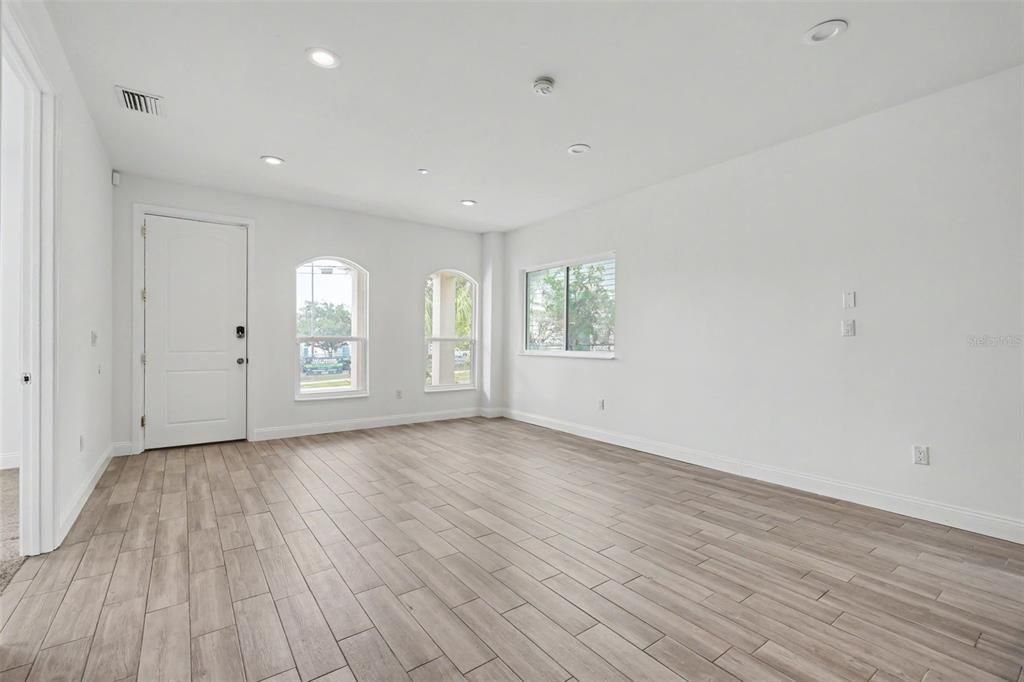 В аренду: $4,750 (4 спален, 4 ванн, 2592 Квадратных фут)