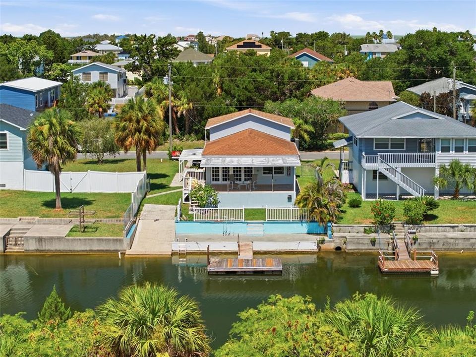 For Sale: $465,000 (3 beds, 3 baths, 1560 Square Feet)