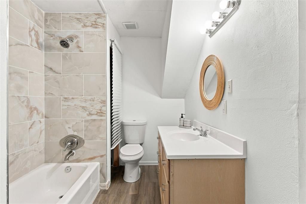 For Sale: $465,000 (3 beds, 3 baths, 1560 Square Feet)