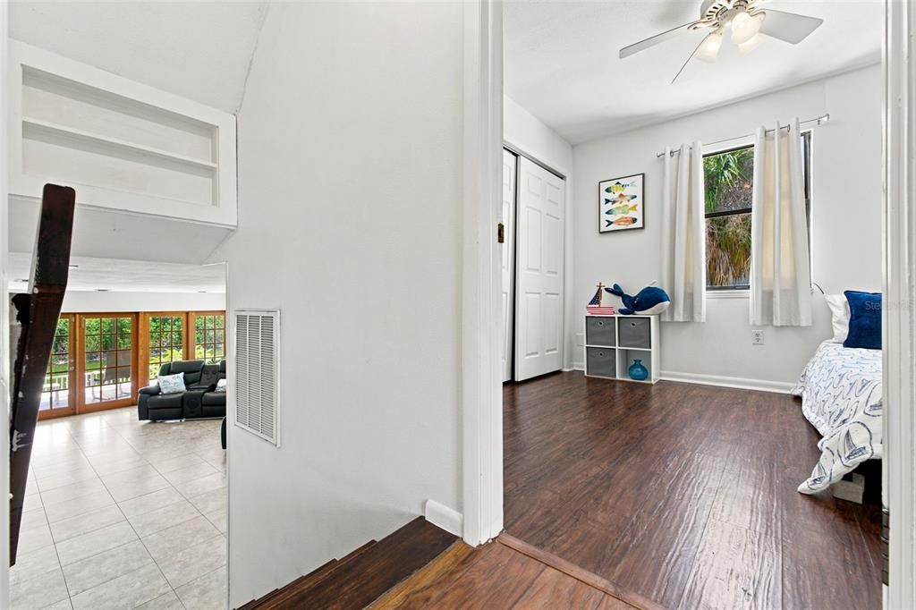 For Sale: $465,000 (3 beds, 3 baths, 1560 Square Feet)