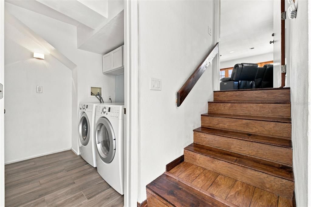 For Sale: $465,000 (3 beds, 3 baths, 1560 Square Feet)