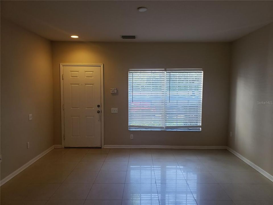 For Rent: $2,100 (2 beds, 2 baths, 1110 Square Feet)