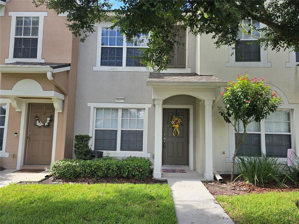 For Rent: $2,100 (2 beds, 2 baths, 1110 Square Feet)