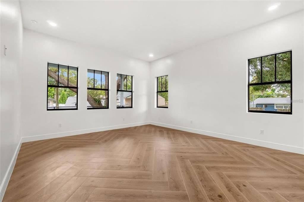 For Rent: $4,300 (4 beds, 3 baths, 2900 Square Feet)