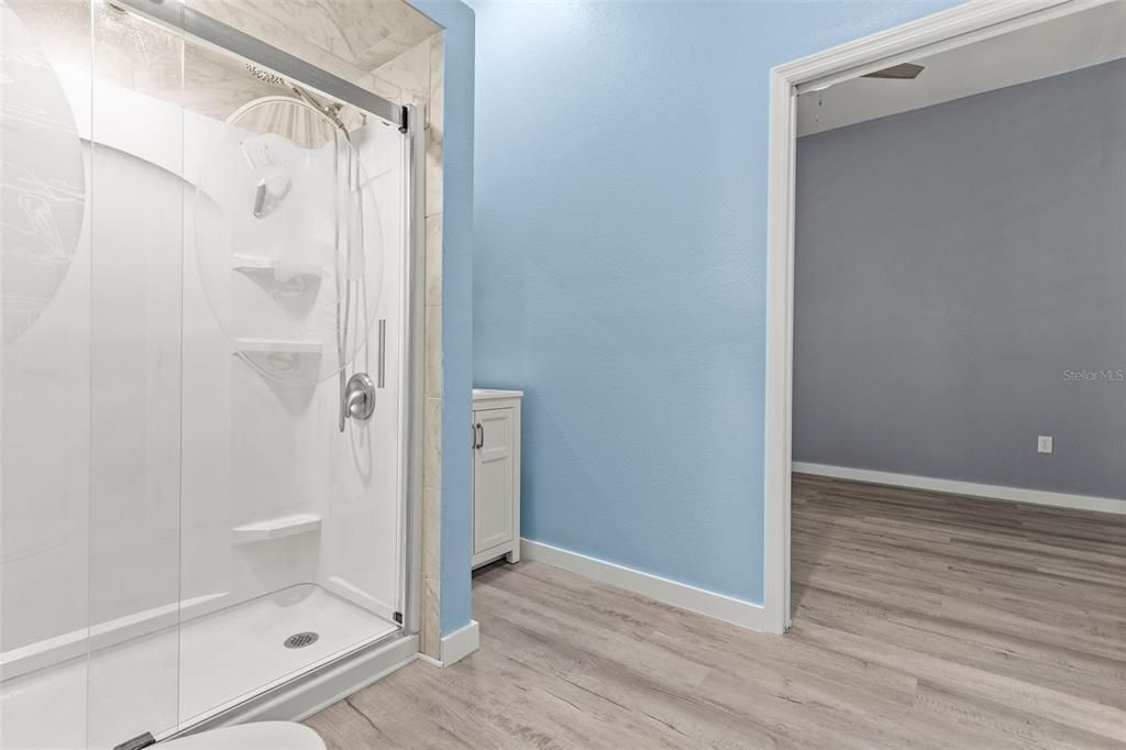 На продажу: $325,000 (2 спален, 2 ванн, 1380 Квадратных фут)