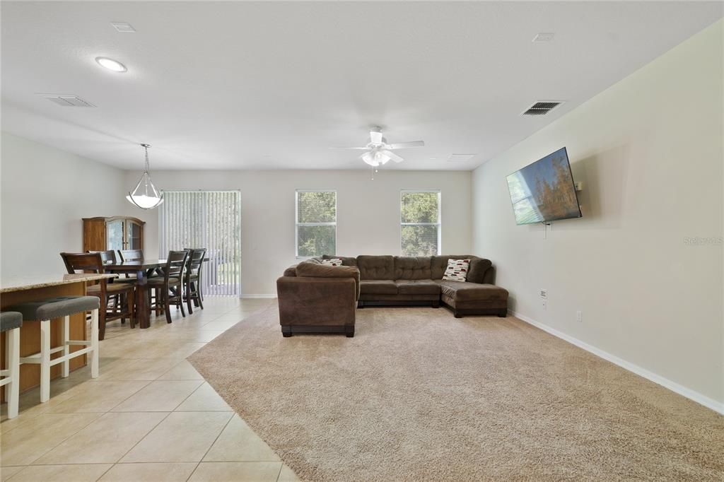 For Sale: $369,900 (4 beds, 2 baths, 1859 Square Feet)