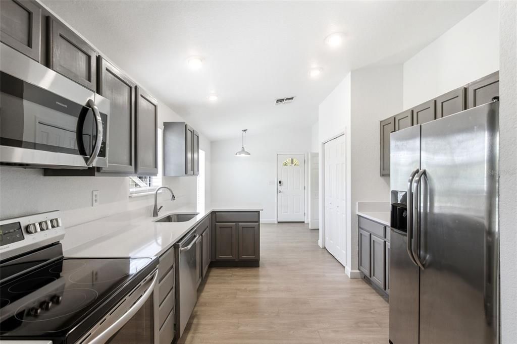 En Venta: $525,000 (3 camas, 2 baños, 1624 Pies cuadrados)
