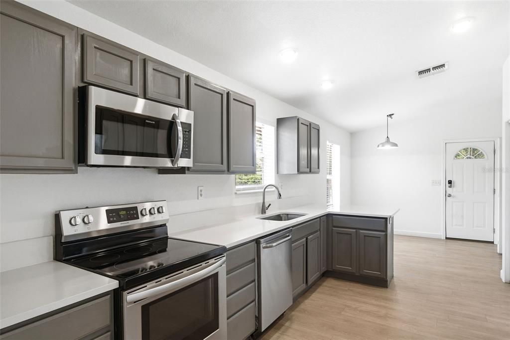 En Venta: $525,000 (3 camas, 2 baños, 1624 Pies cuadrados)