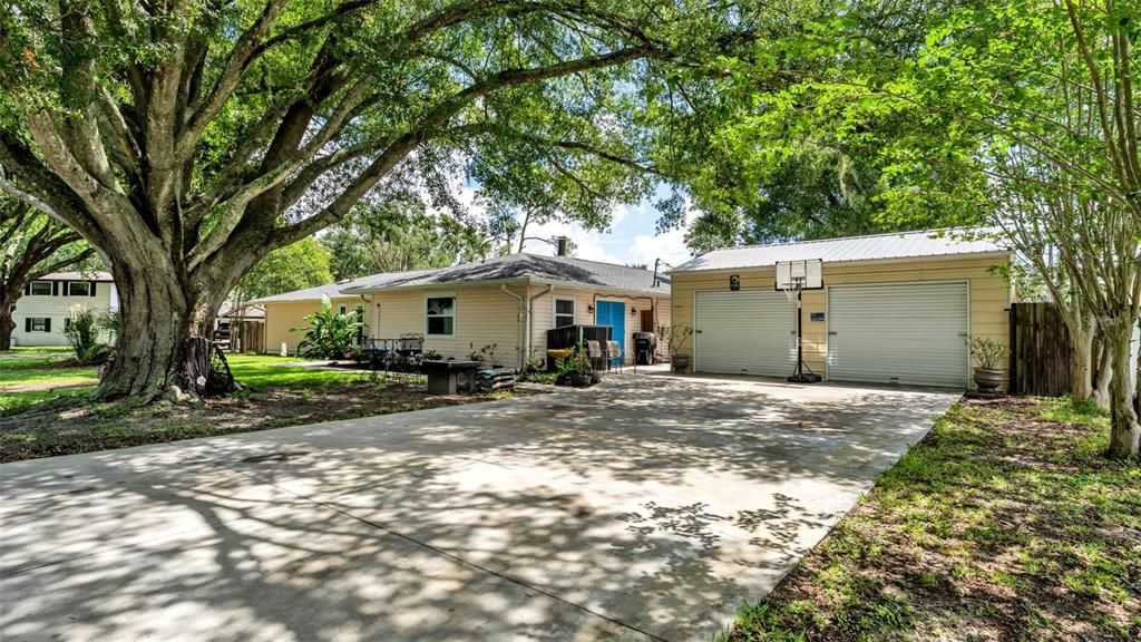 For Sale: $469,000 (4 beds, 2 baths, 3103 Square Feet)