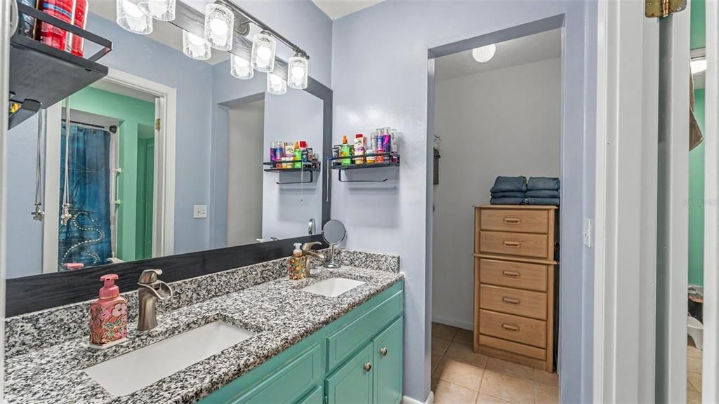 For Sale: $469,000 (4 beds, 2 baths, 3103 Square Feet)