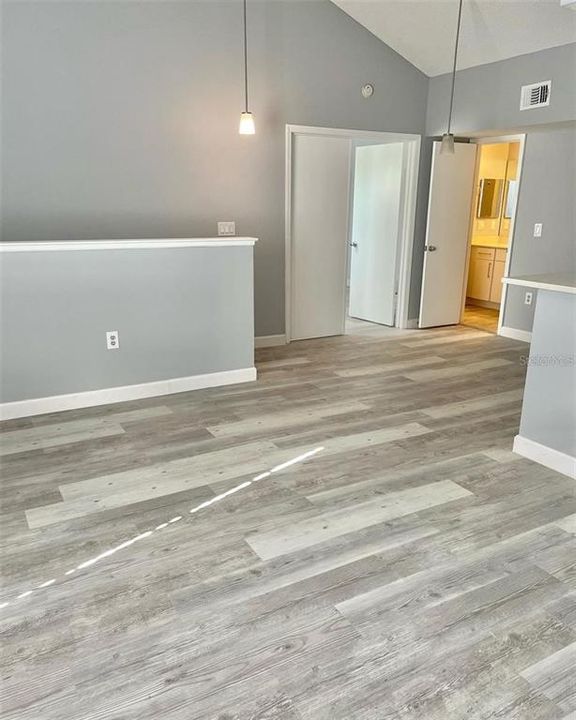 For Rent: $1,600 (2 beds, 2 baths, 932 Square Feet)
