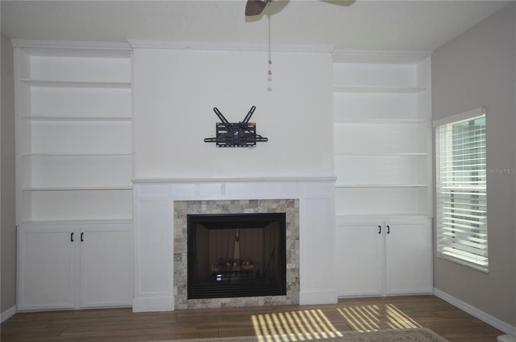 For Rent: $3,550 (4 beds, 2 baths, 2384 Square Feet)