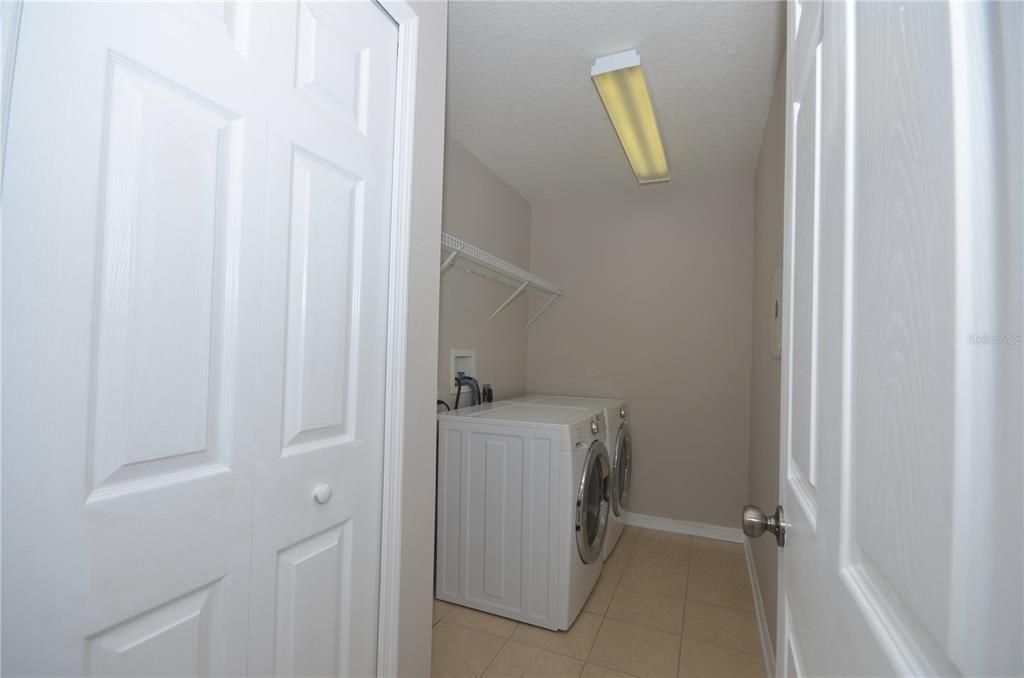 For Rent: $3,550 (4 beds, 2 baths, 2384 Square Feet)