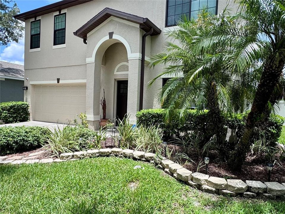 For Rent: $3,550 (4 beds, 2 baths, 2384 Square Feet)