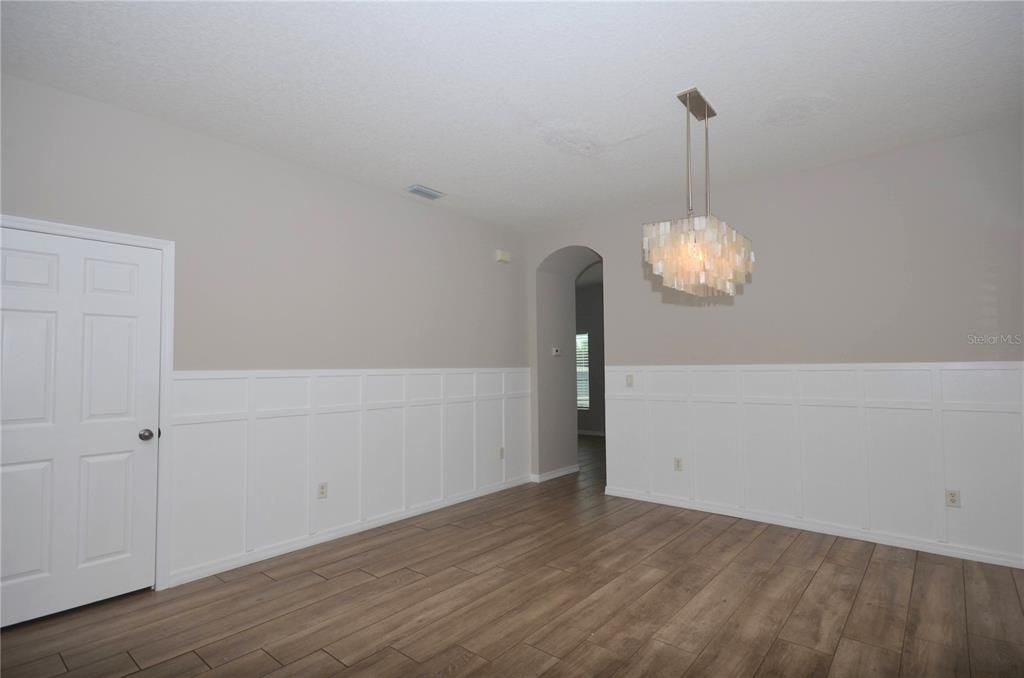 For Rent: $3,550 (4 beds, 2 baths, 2384 Square Feet)