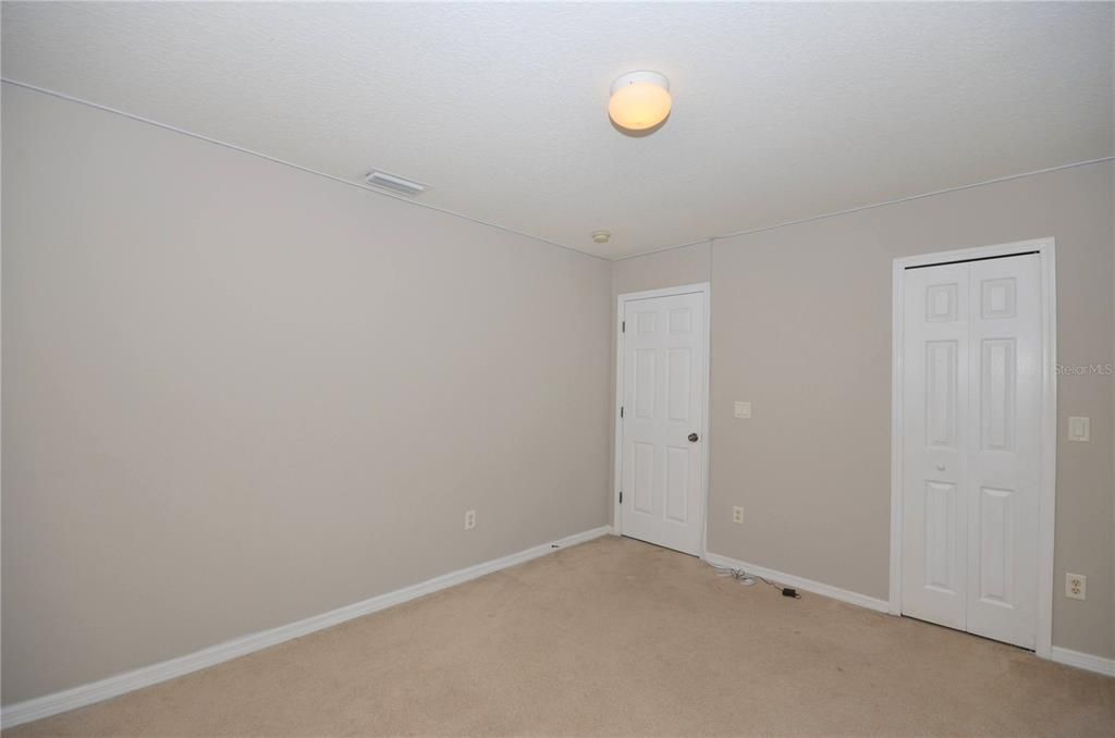 For Rent: $3,550 (4 beds, 2 baths, 2384 Square Feet)