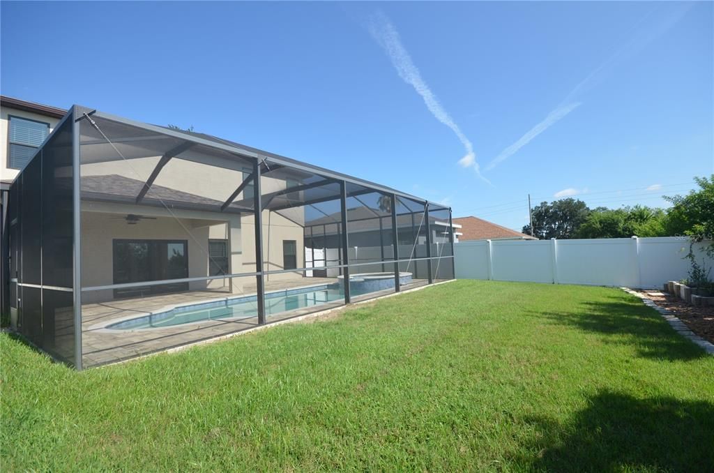 For Rent: $3,550 (4 beds, 2 baths, 2384 Square Feet)