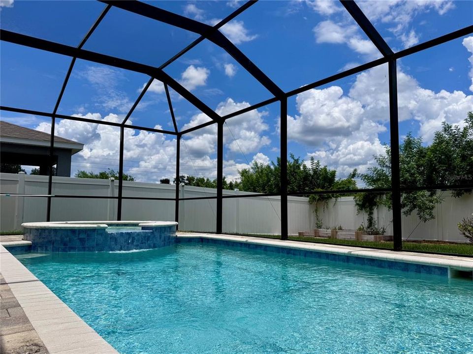 For Rent: $3,550 (4 beds, 2 baths, 2384 Square Feet)
