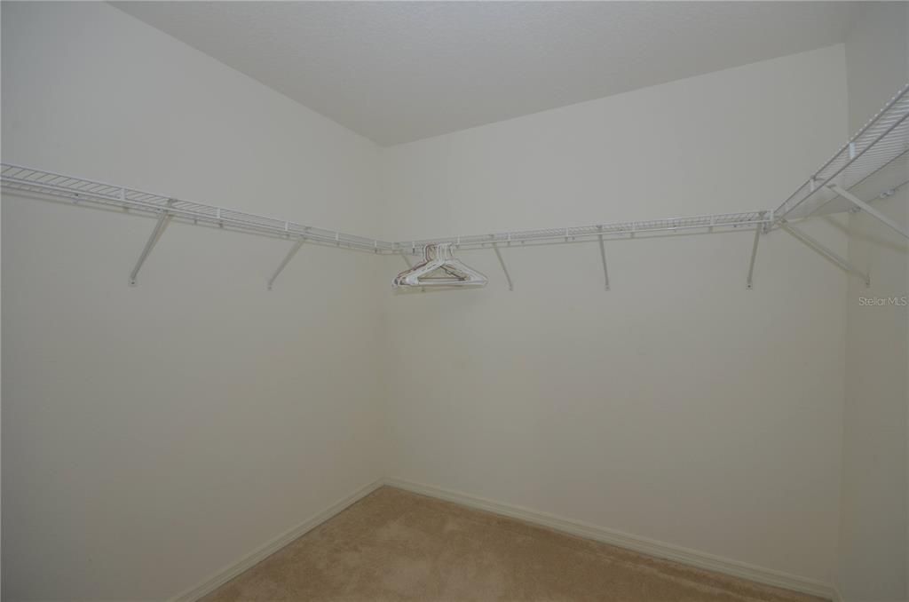 For Rent: $3,550 (4 beds, 2 baths, 2384 Square Feet)
