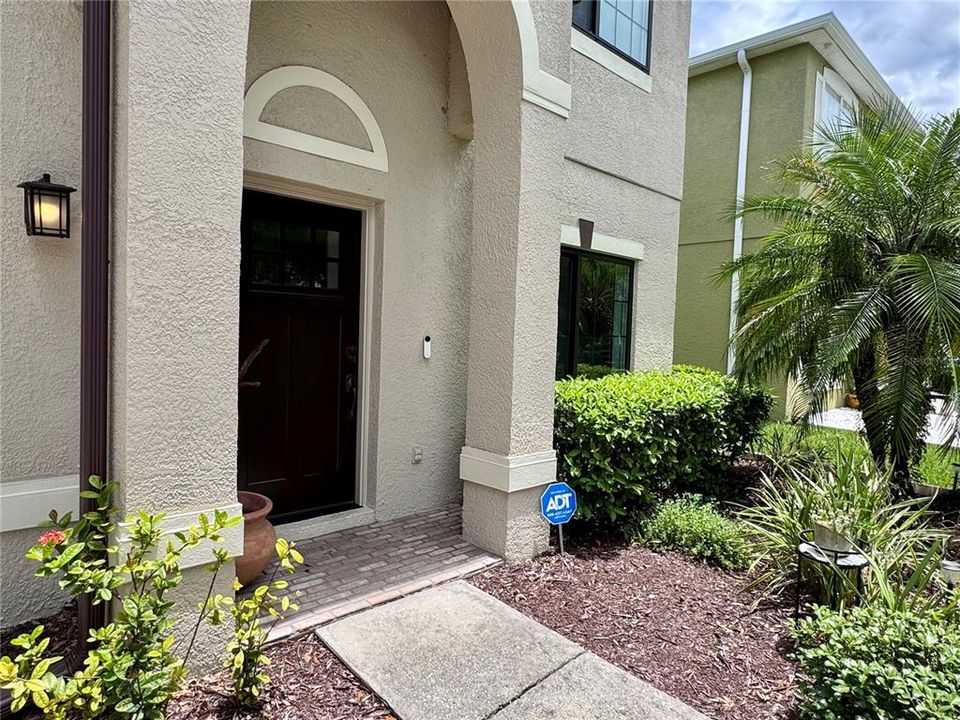 For Rent: $3,550 (4 beds, 2 baths, 2384 Square Feet)