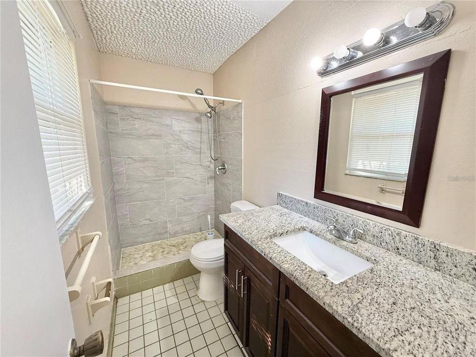 В аренду: $2,600 (4 спален, 2 ванн, 1532 Квадратных фут)