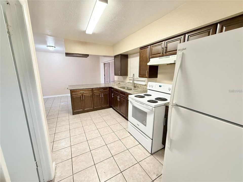 В аренду: $2,600 (4 спален, 2 ванн, 1532 Квадратных фут)