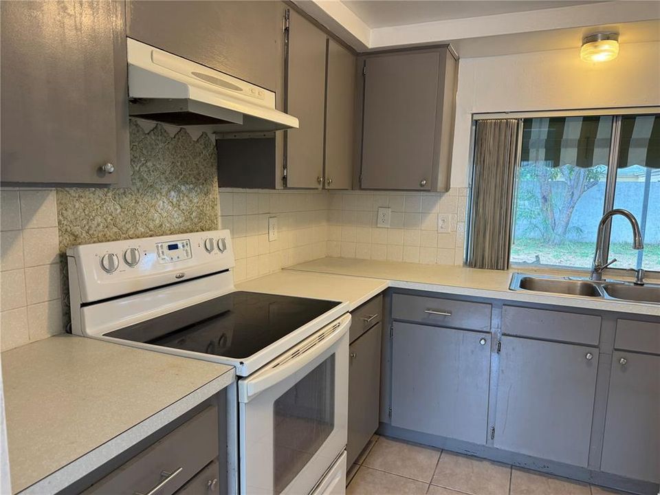 En Renta: $1,650 (3 camas, 2 baños, 1326 Pies cuadrados)