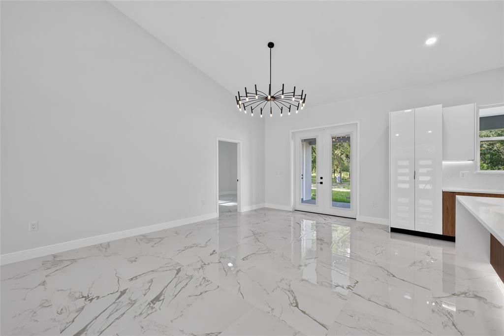 En Venta: $499,900 (4 camas, 3 baños, 2053 Pies cuadrados)