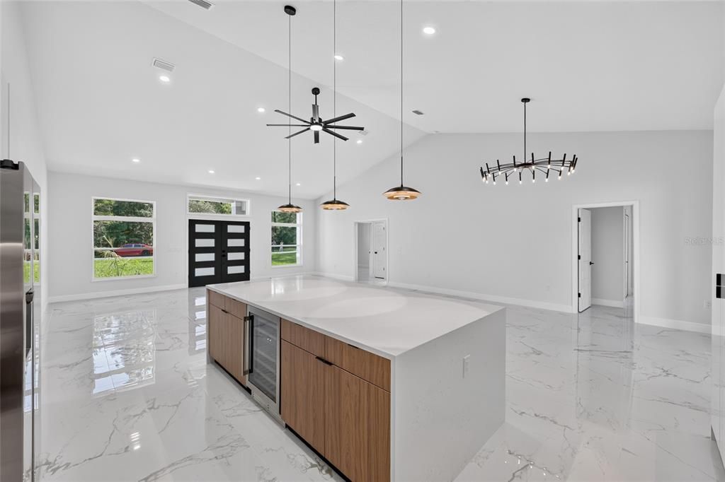 En Venta: $499,900 (4 camas, 3 baños, 2053 Pies cuadrados)