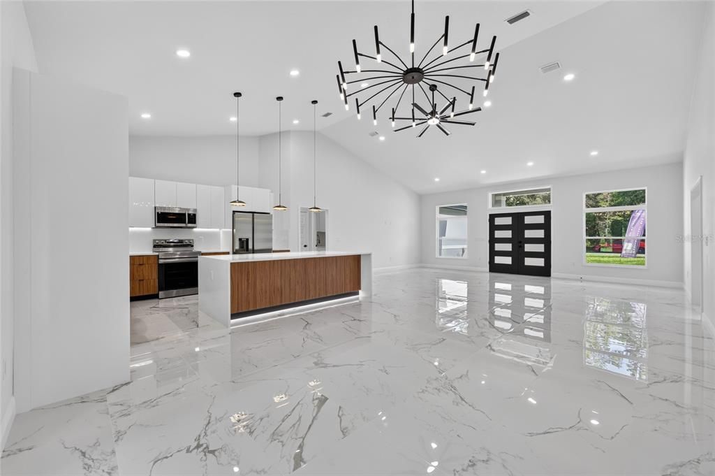 En Venta: $499,900 (4 camas, 3 baños, 2053 Pies cuadrados)